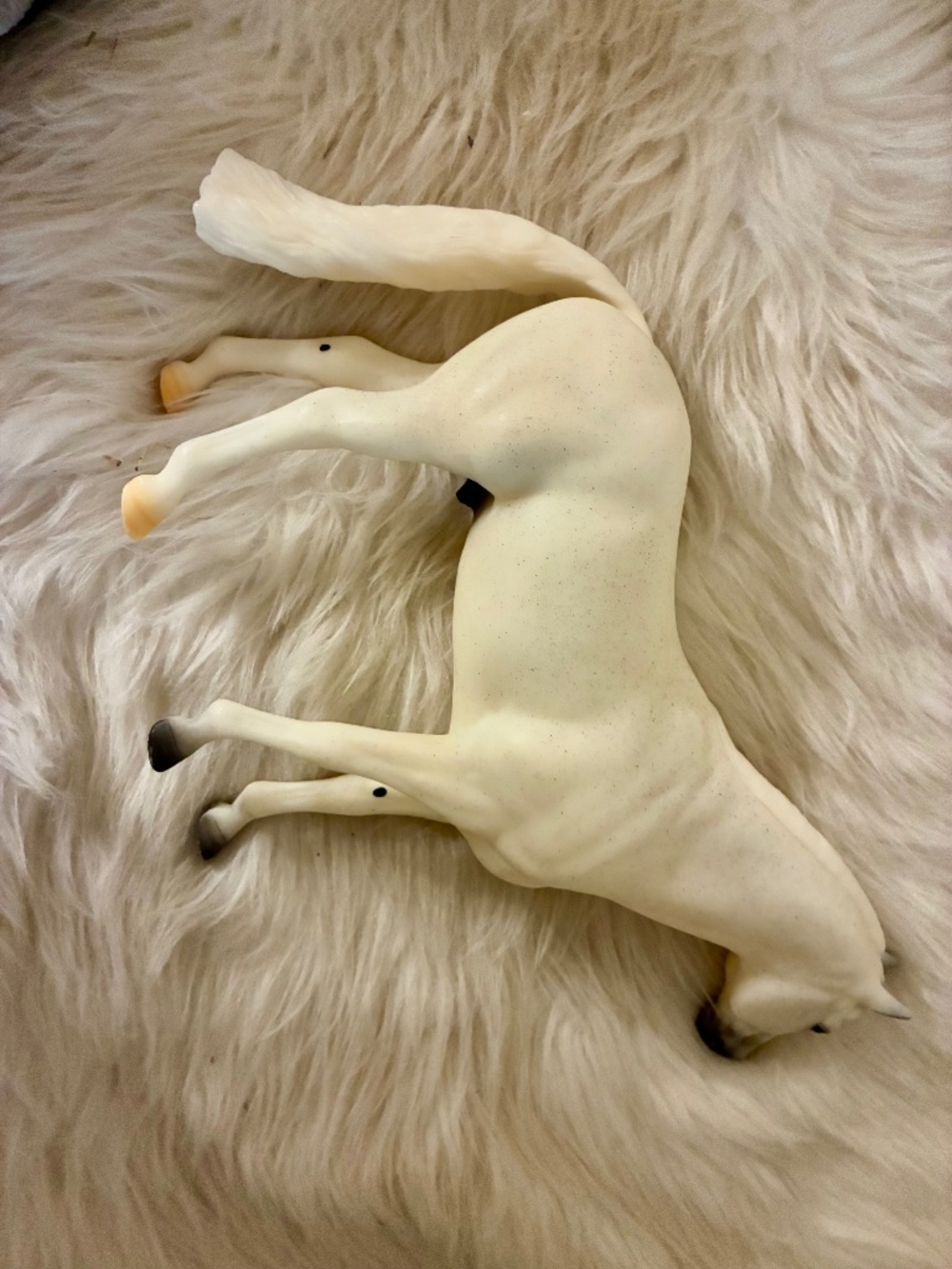 Breyer Snowman Famous Show Jumper Horse Model Figurine - Picture 2 of 6